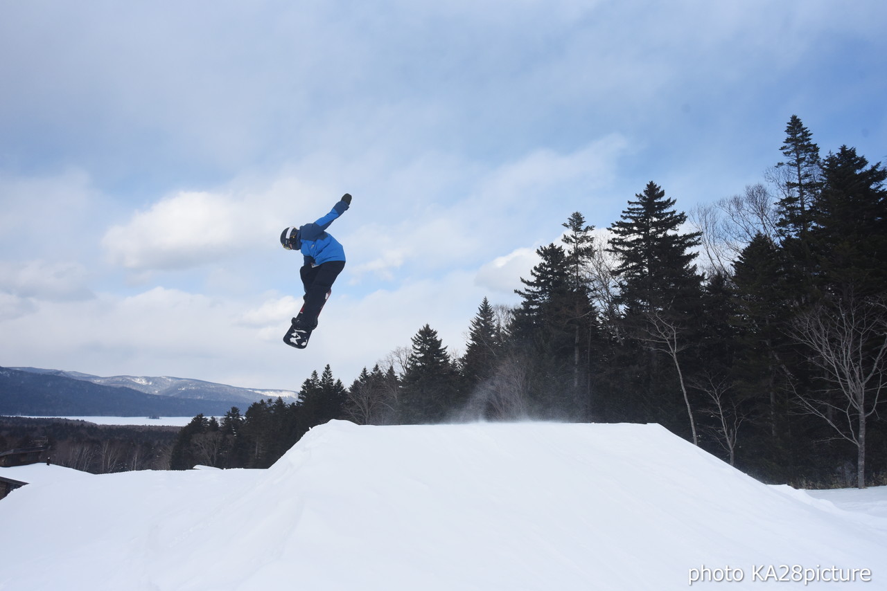 国設阿寒湖畔スキー場『ウタラ』 BURTONSNOWBOARD・花田正義さんと楽しむ、ナチュラル＆スノーパーク!!